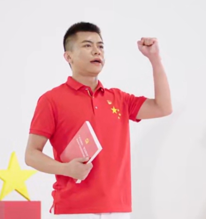 罗巍 罗巍